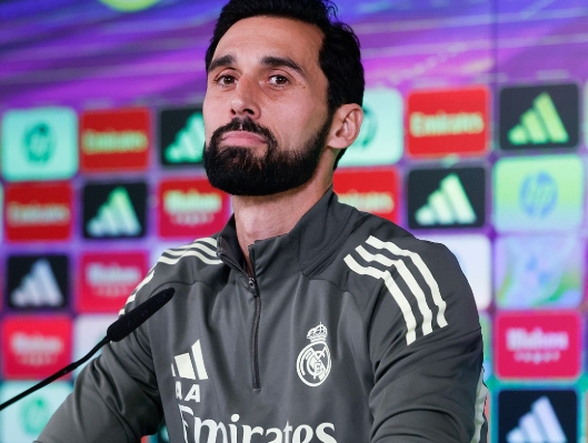You are currently viewing Benfica vs Real Madrid: Arbeloa Minta Jude Bellingham Kurangi Intensitas Lari, Ada Apa?