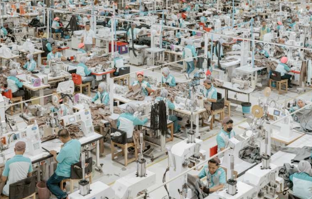 Read more about the article Indonesia Siapkan BUMN Tekstil US$6 Miliar untuk Hadapi Tarif AS dan Lonjakan Impor