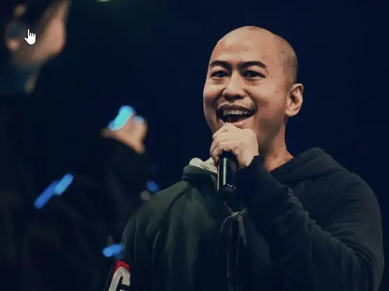 Read more about the article Komika Pandji Pragiwaksono dalam Pusaran Kontroversi: Laporan Polisi atas Dugaan Pencemaran Nama Baik